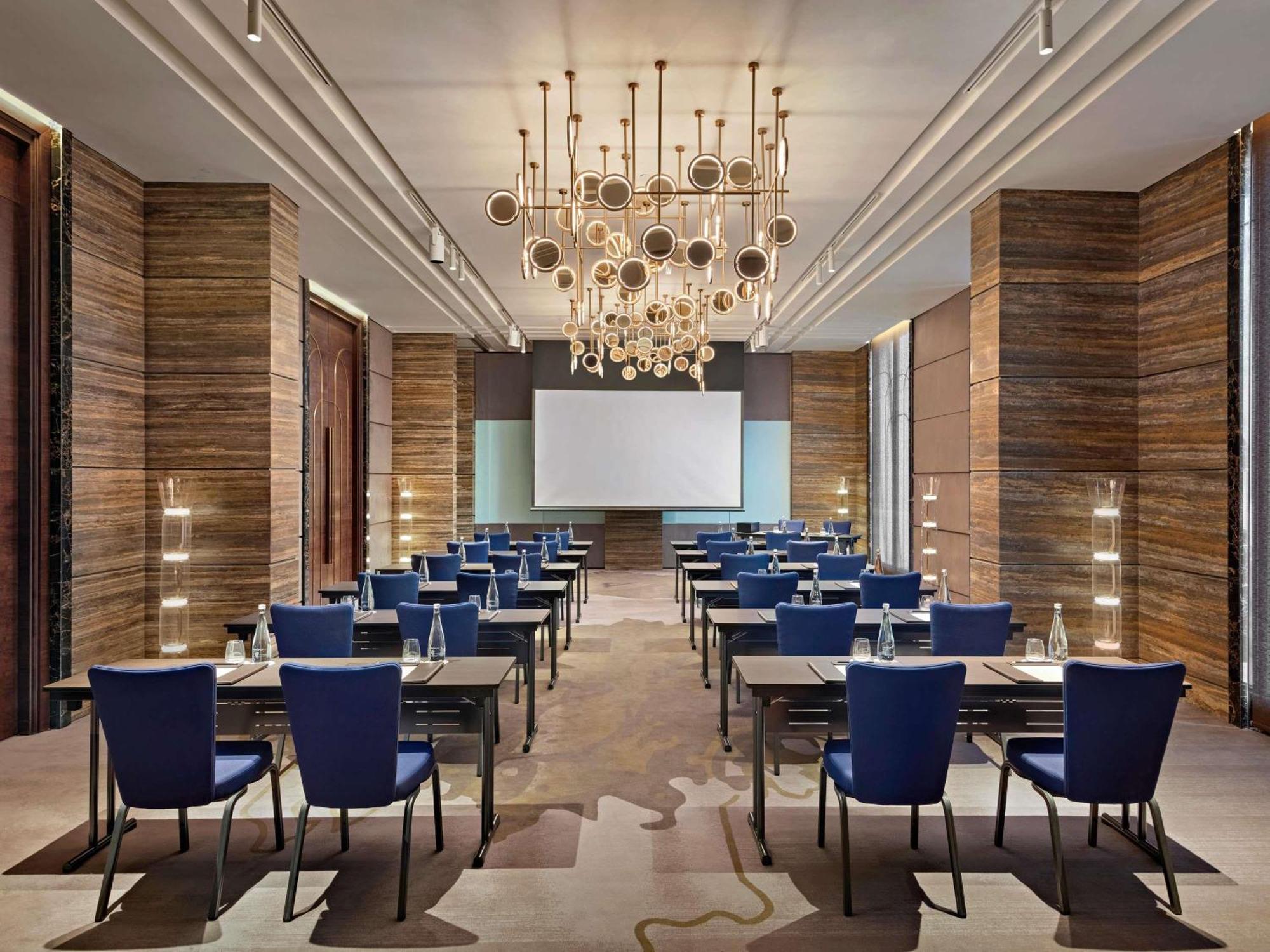 Hotel Moevenpick Centre Hanoi