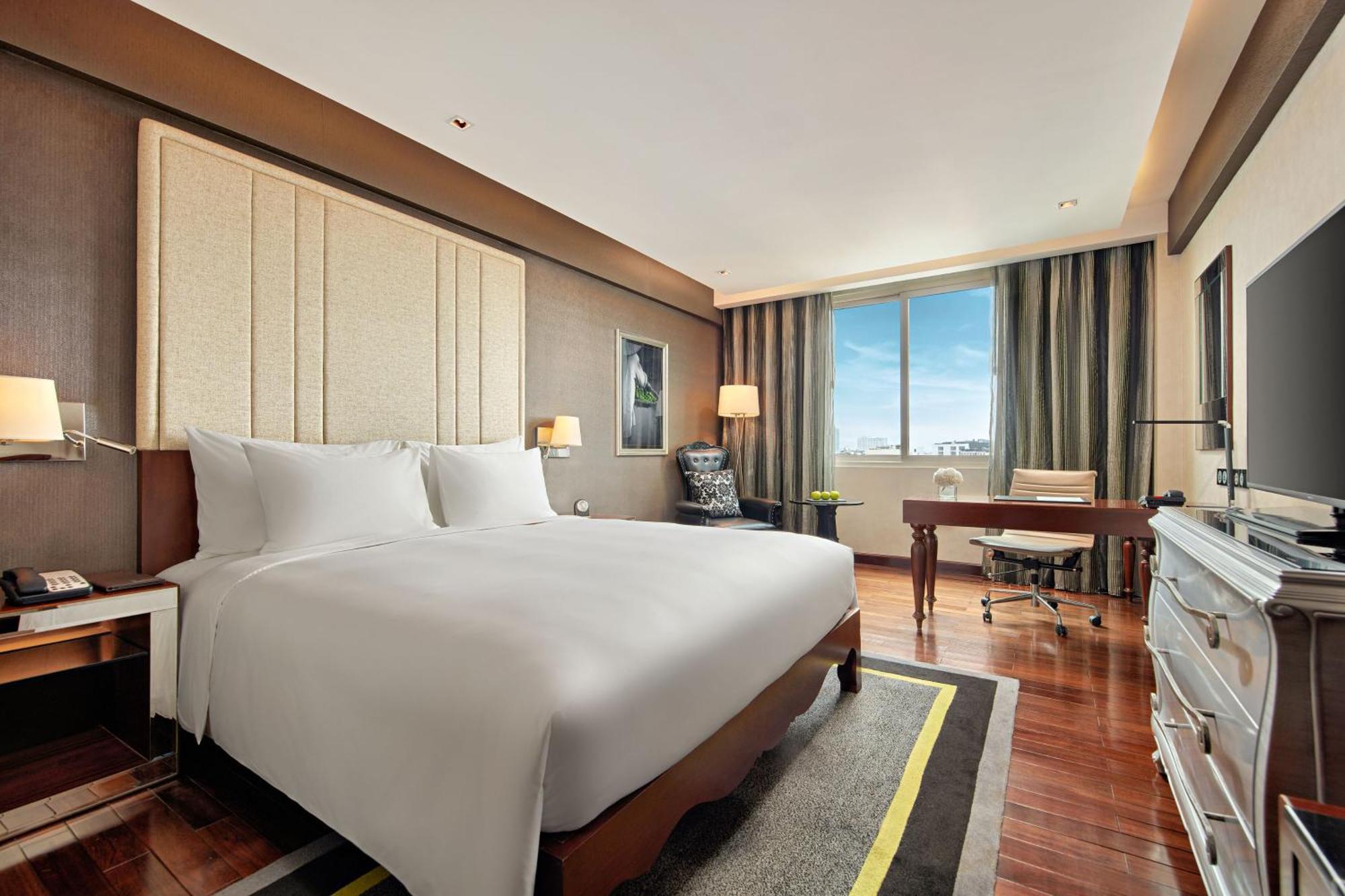 Moevenpick Centre 5*