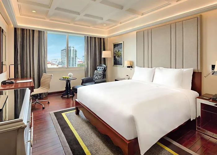 Khách sạn Movenpick Hà Nội