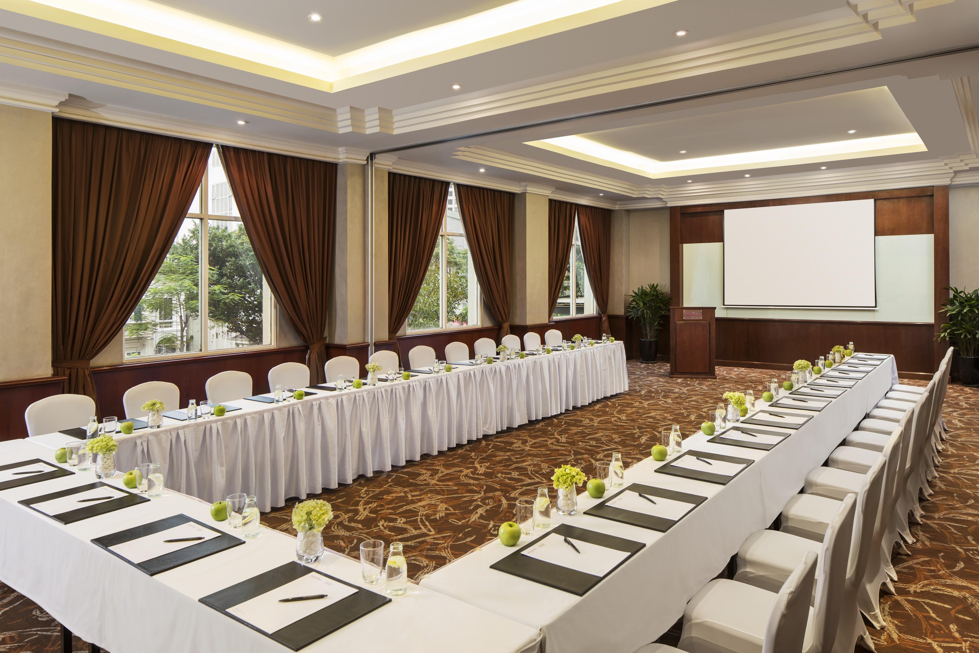 Movenpick Hà Nội Khách sạn