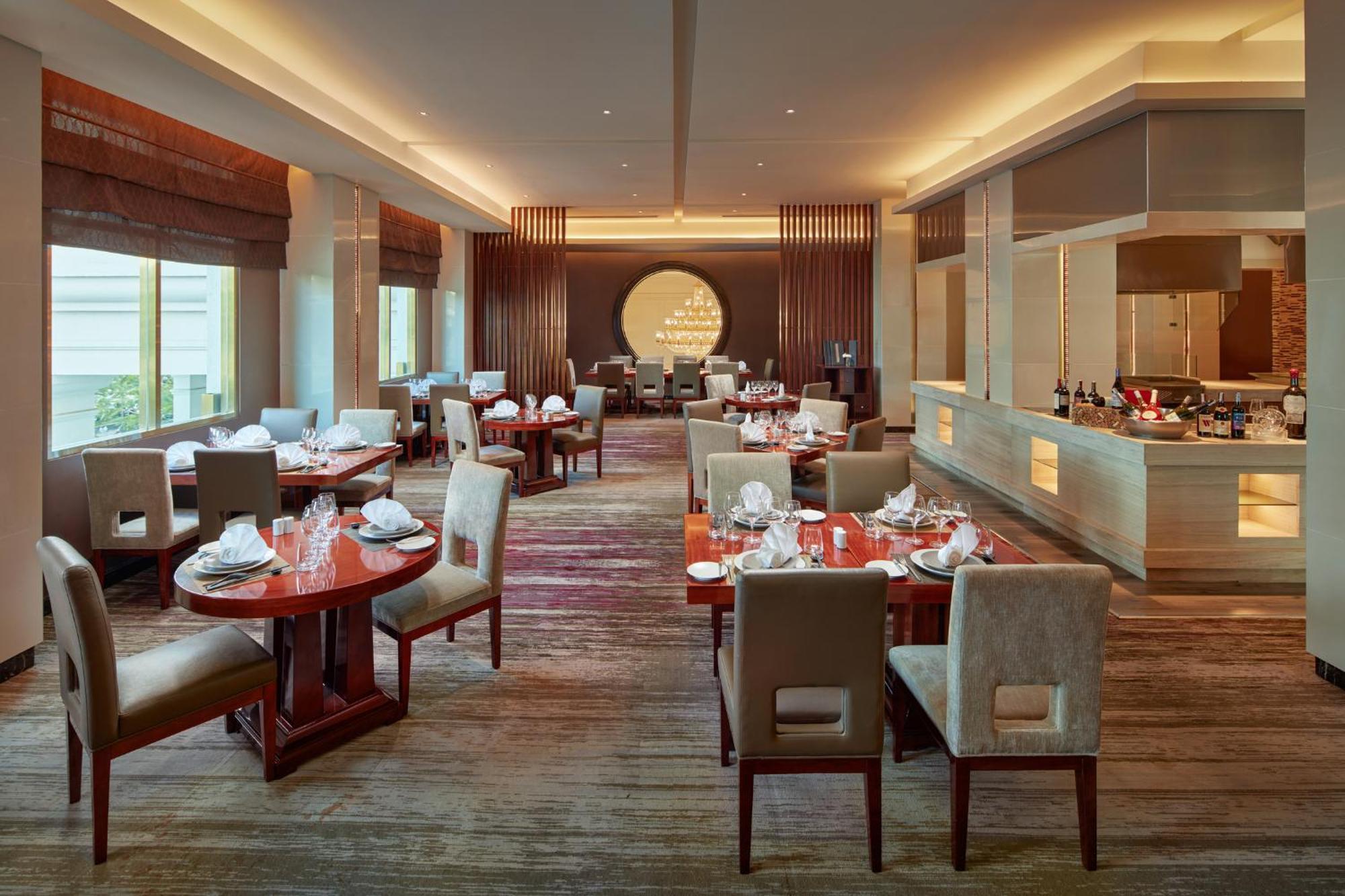 Movenpick Hà Nội 5*