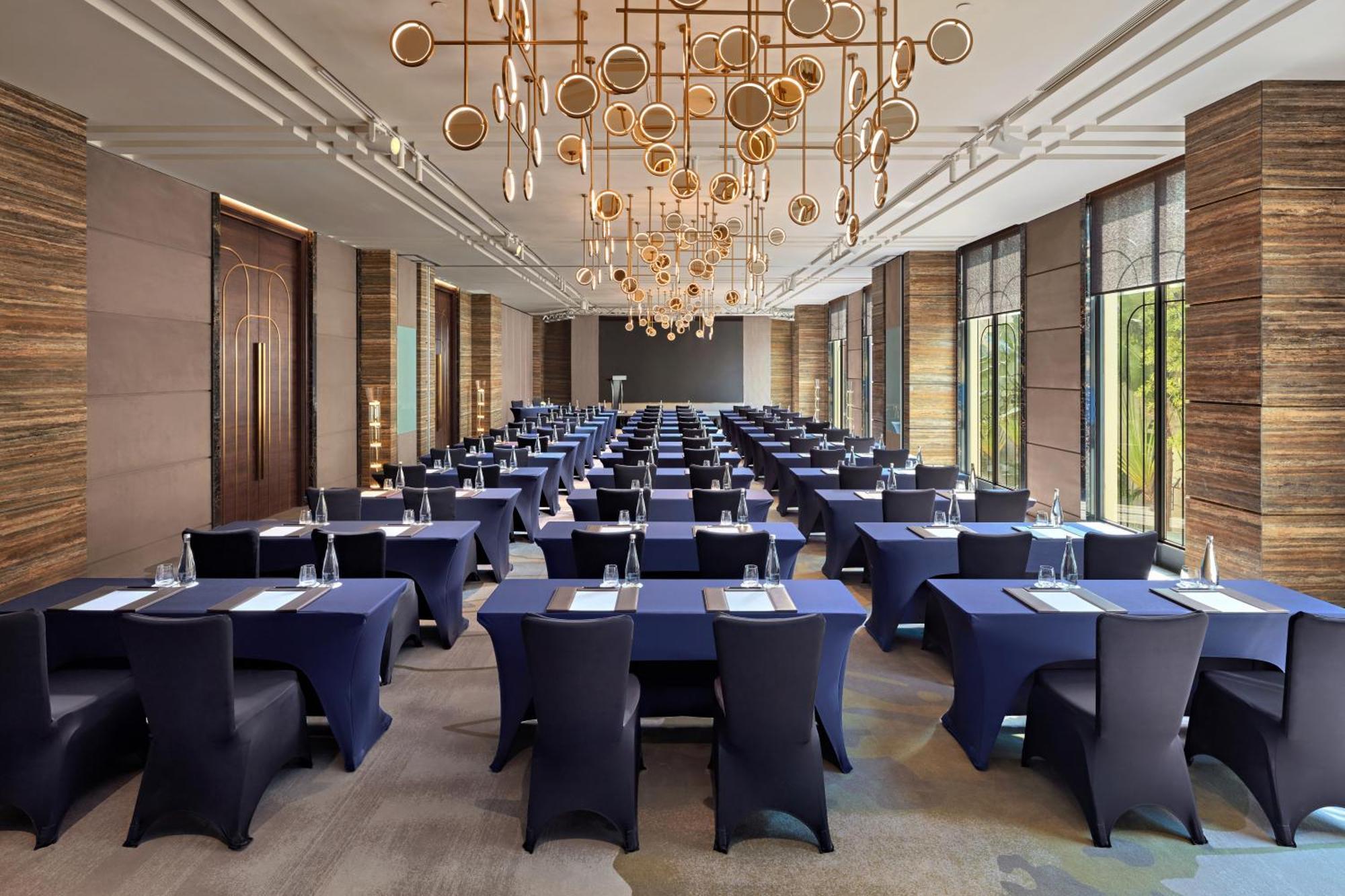 Movenpick Hà Nội Khách sạn