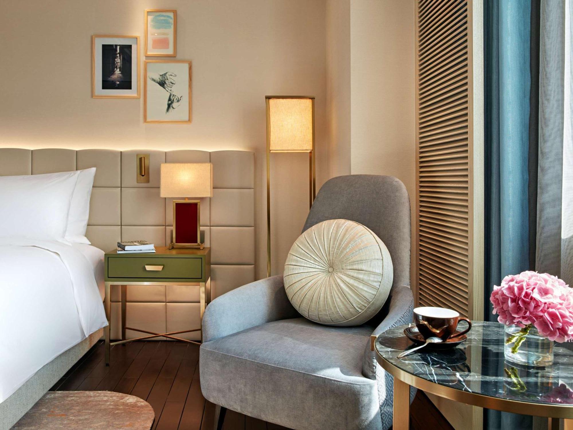 Movenpick Hà Nội Khách sạn Hà Nội