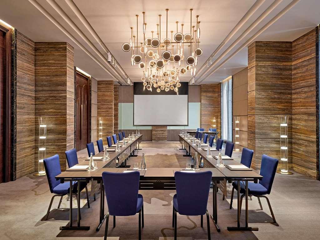 Movenpick Hà Nội