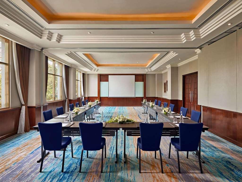 Mövenpick Hotel
