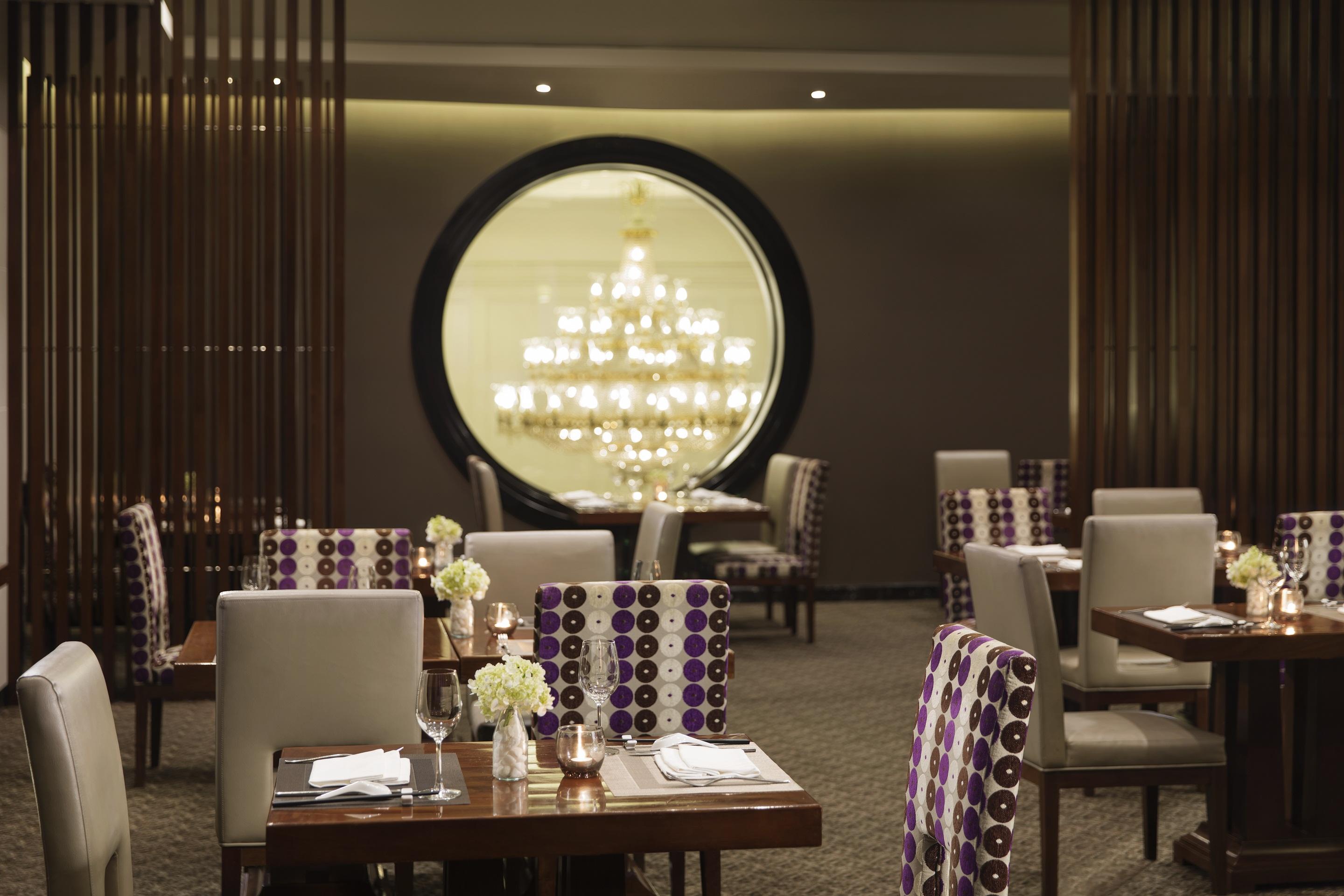 Mövenpick Hotel 5*