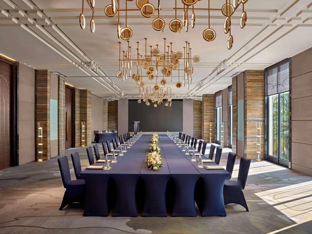 Mövenpick 5*